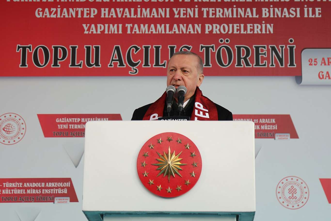 Cumhurbaşkanı Erdoğan, sokak hayvanları için belediyelere çağrıda bulundu Cumhurbaşkanı Erdoğan, sokak hayvanları için belediyelere çağrıda bulundu
